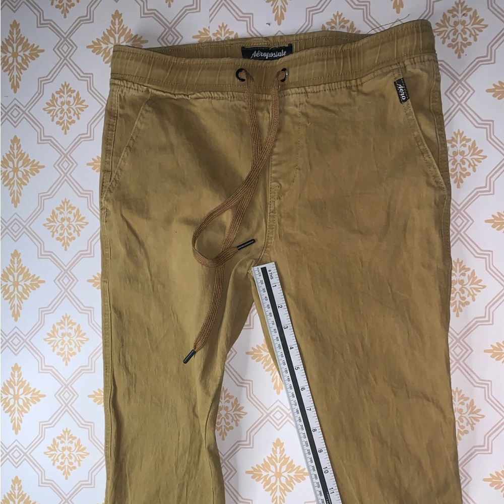 Aeropostale Men's Khaki Chinos